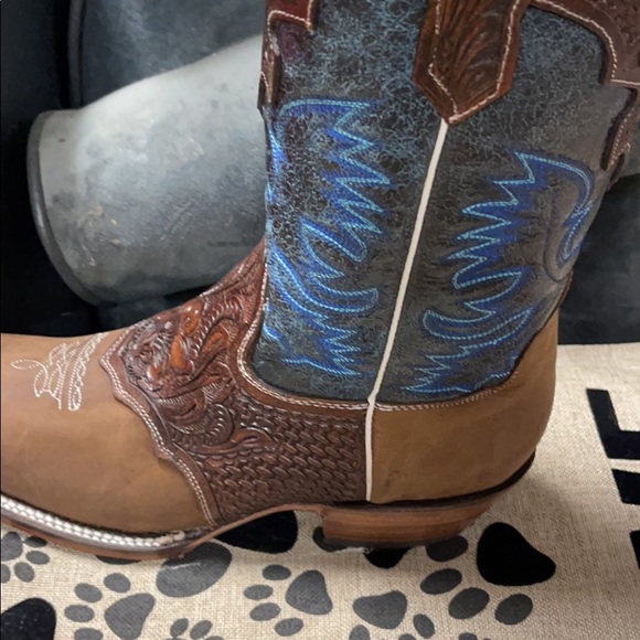 Ladies New in the box Rockin Boots size 10-med Retail $279.00 a dealat $139.00 - Picture 2 of 4